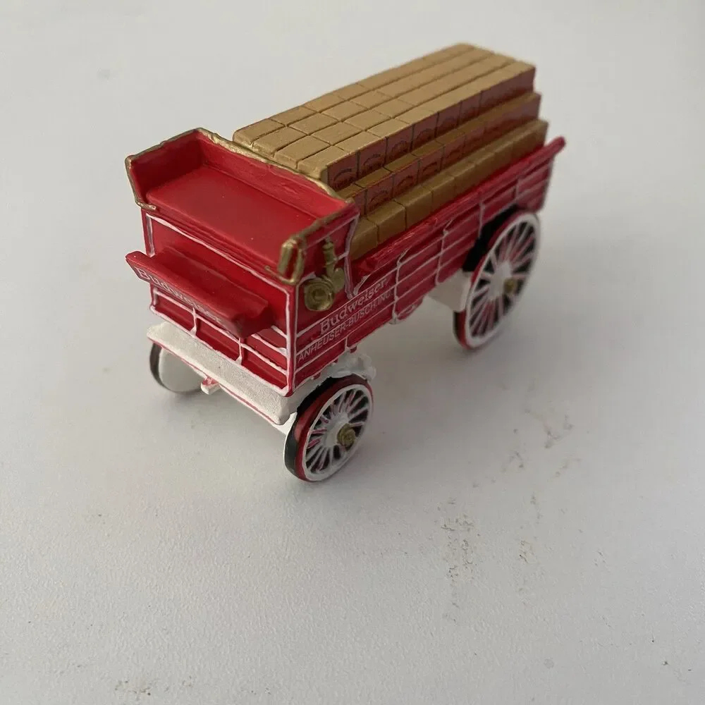 Hawthorne Village BUDWEISER  small Wagon and Christmas Tree for Flatbed car